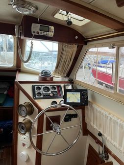 Pacific-seacraft PILOTHOUSE-32 image