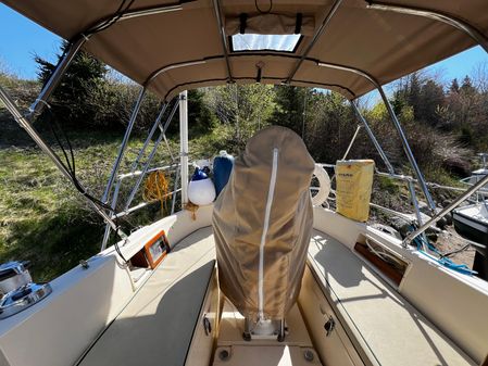 Pacific-seacraft PILOTHOUSE-32 image