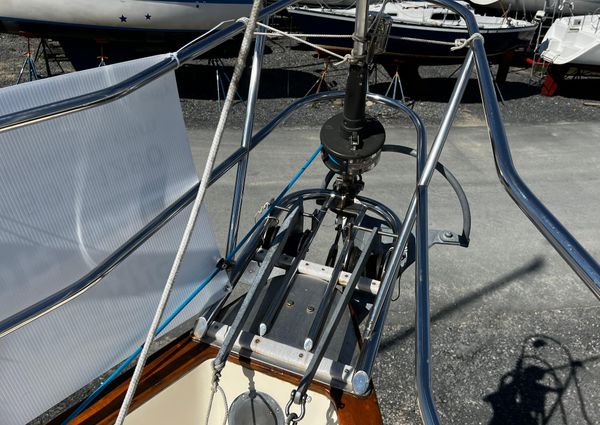 Pacific-seacraft PILOTHOUSE-32 image