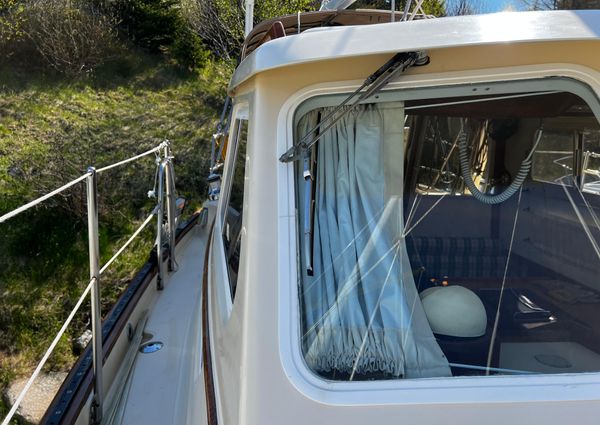 Pacific-seacraft PILOTHOUSE-32 image