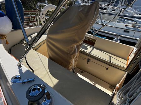 Pacific-seacraft PILOTHOUSE-32 image