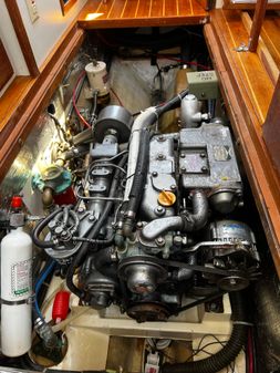 Pacific-seacraft PILOTHOUSE-32 image