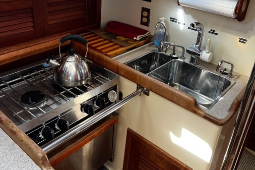 Pacific-seacraft PILOTHOUSE-32 image