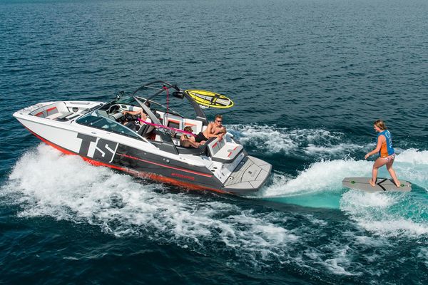 Four Winns TS242 - main image