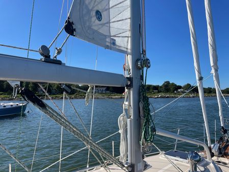 Island Packet 320 image
