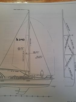 Hunter 340 image