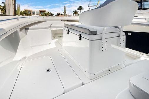 Yellowfin 39 Center Console image