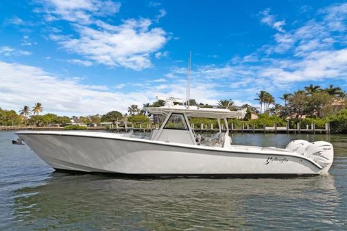 Yellowfin 39 Center Console image