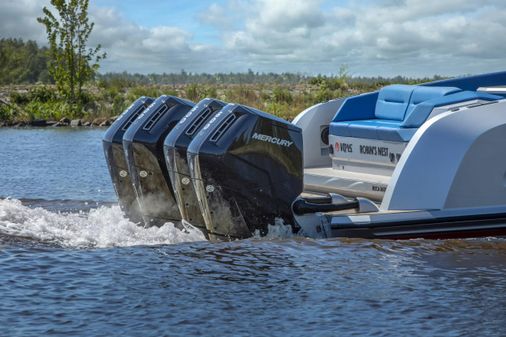 Vanquish Yachts VQ45 image