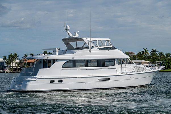 Hatteras 75 Sport Deck - main image