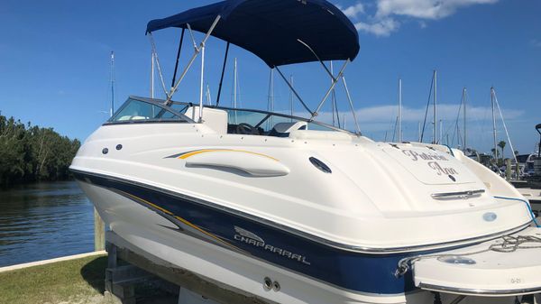 Chaparral 215 SS Cuddy