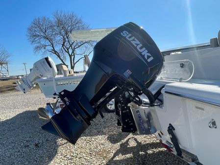 Sea Pro 248 Bay image