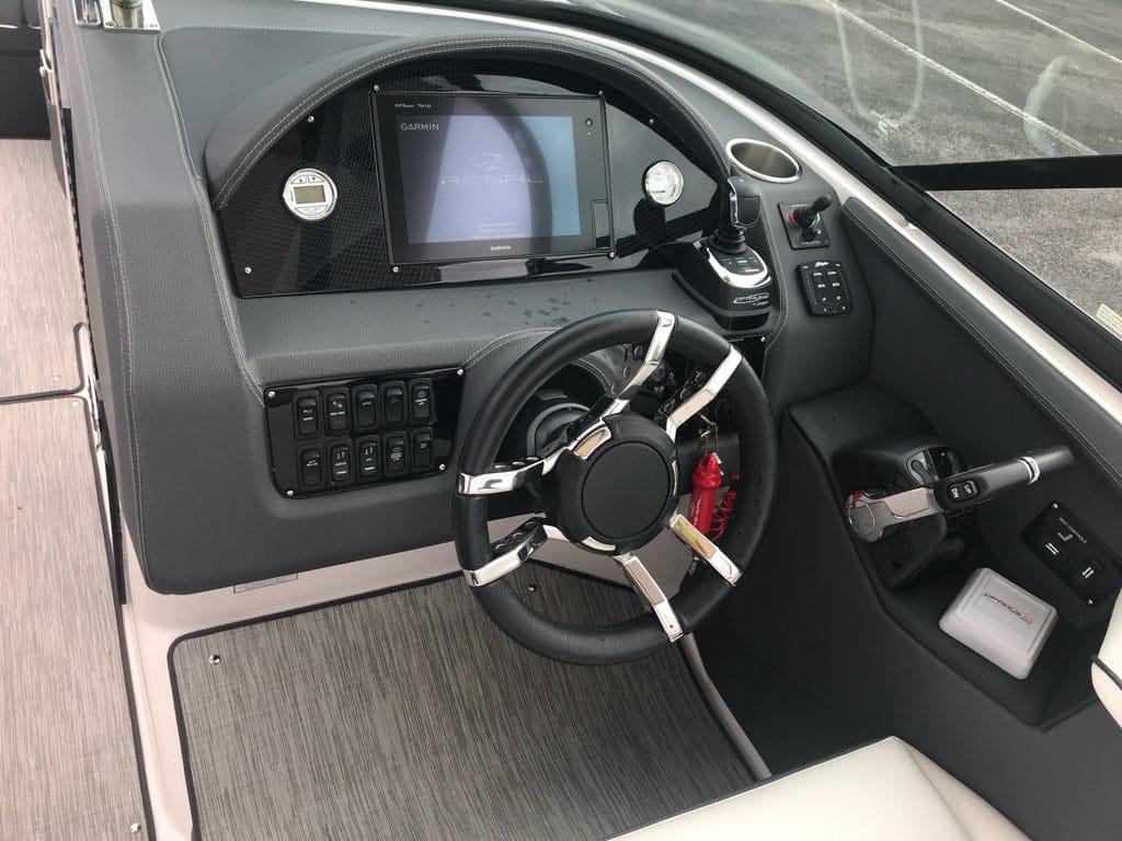 2017 Regal 29 obx