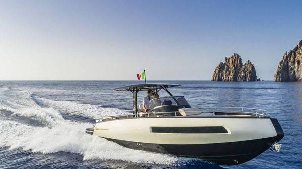 Invictus 280GT