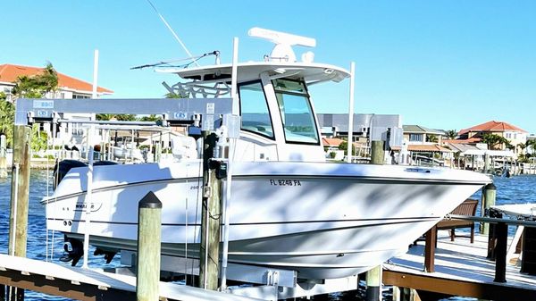 Boston Whaler 250 Outrage