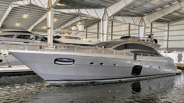 Pershing 74