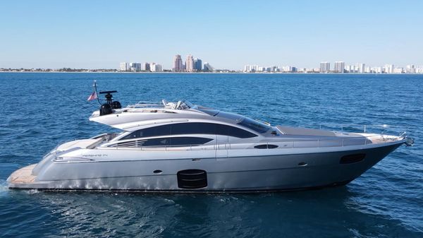 Pershing 74