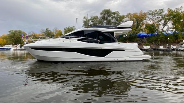 Galeon 470 Sky 