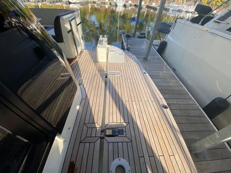 Galeon 470 Sky image