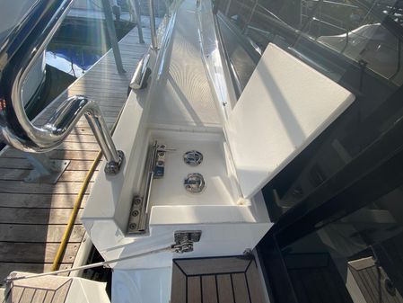 Galeon 470 Sky image