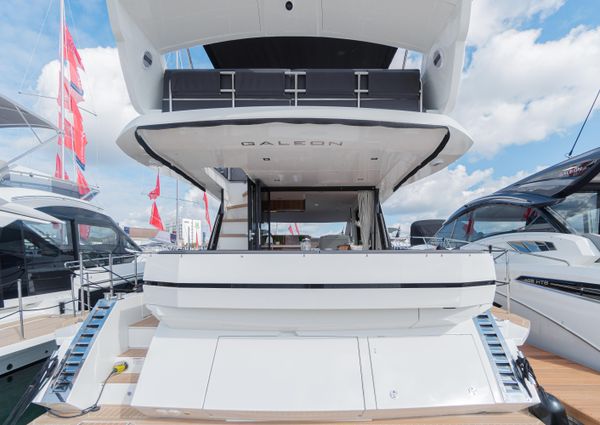 Galeon 460 Fly image