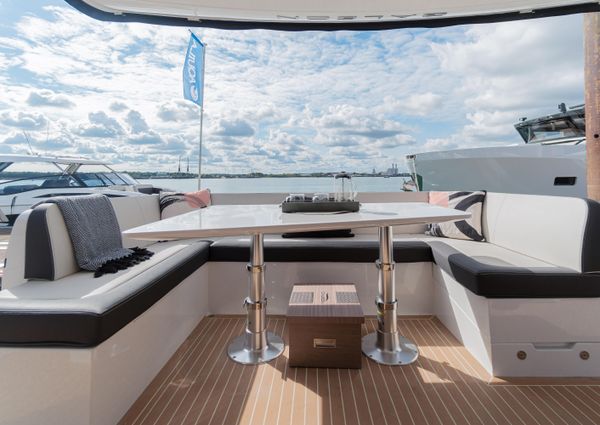 Galeon 460 Fly image