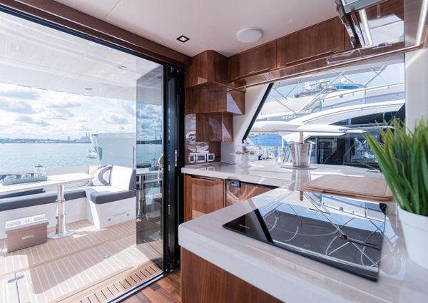 Galeon 460-FLY image