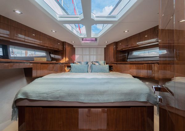 Galeon 460 Fly image