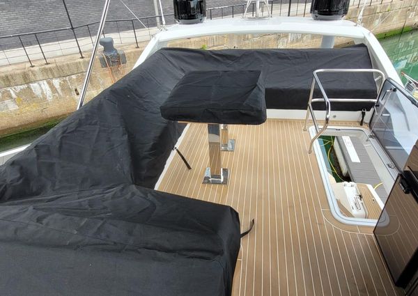 Galeon 460 Fly image