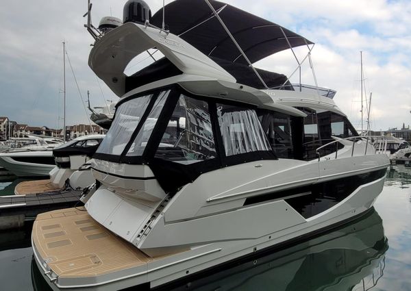 Galeon 460 Fly image