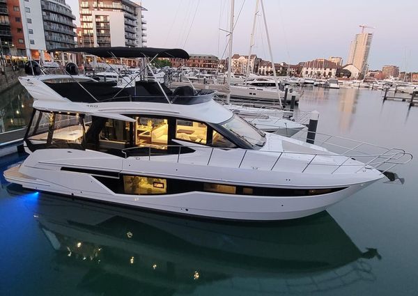 Galeon 460 Fly image