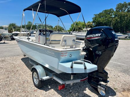 Boston-whaler 17-MONTAUK image