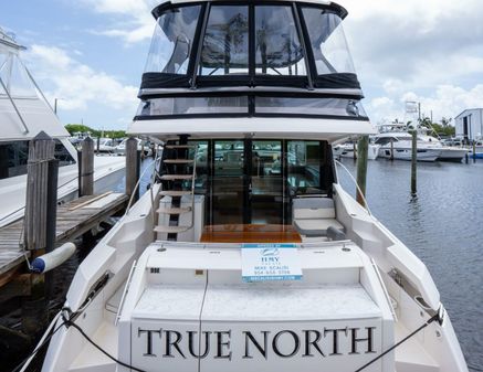 Tiara Yachts F53 Flybridge image