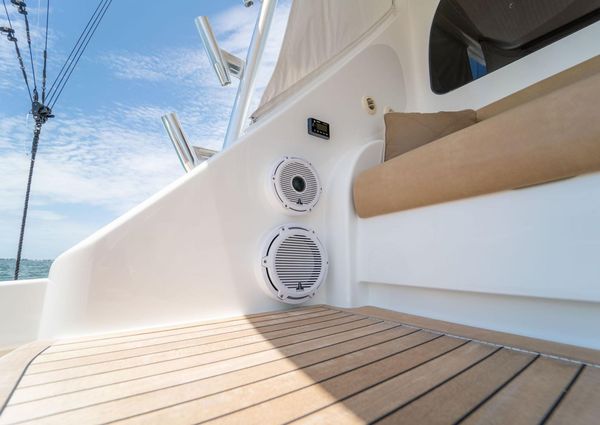 Viking 72 Convertible image