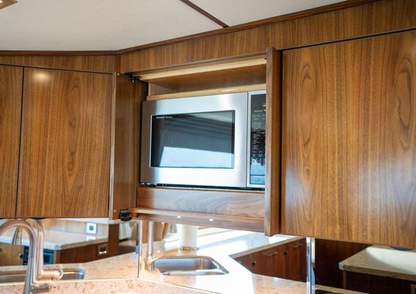 Viking 72 Convertible image