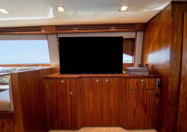 Viking 72 Convertible image