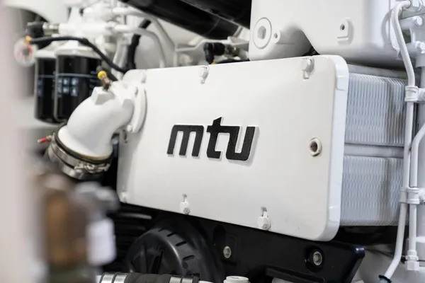 Viking 72 Convertible image