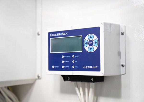 Viking 72 Convertible image