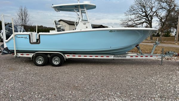 Tidewater 272 CC Adventure