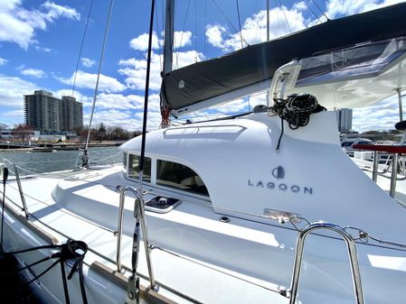 Lagoon 380 image