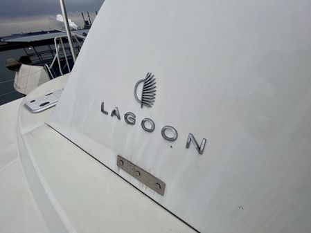 Lagoon 380 image