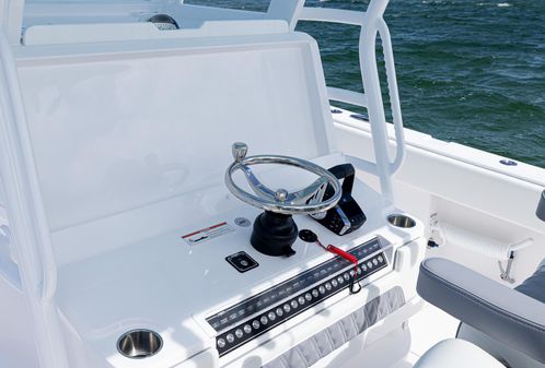 Invincible 35-CATAMARAN image