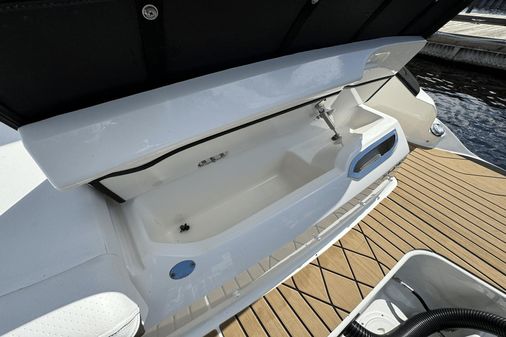 Sea Ray 260 SLX OUTBOARD image