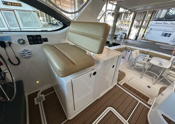 Tiara Yachts 3800 Open image