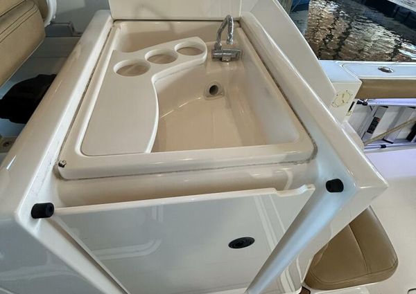 Tiara Yachts 3800 Open image