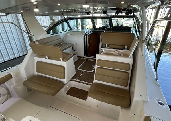 Tiara Yachts 3800 Open image