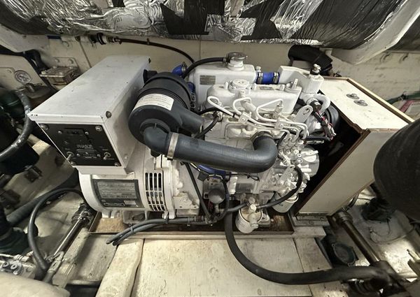 Tiara Yachts 3800 Open image