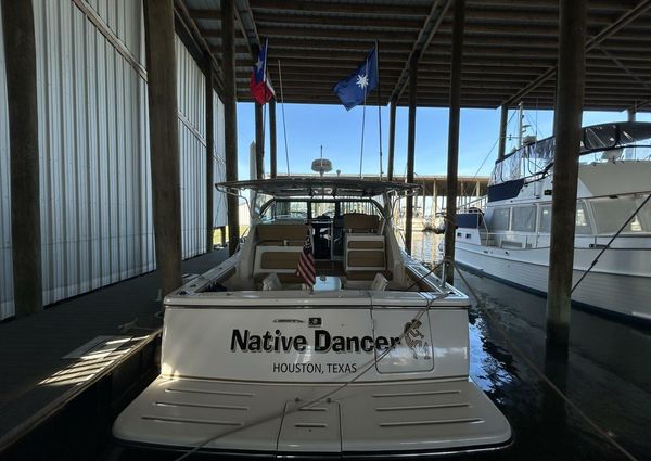 Tiara Yachts 3800 Open image