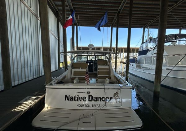 Tiara Yachts 3800 Open image