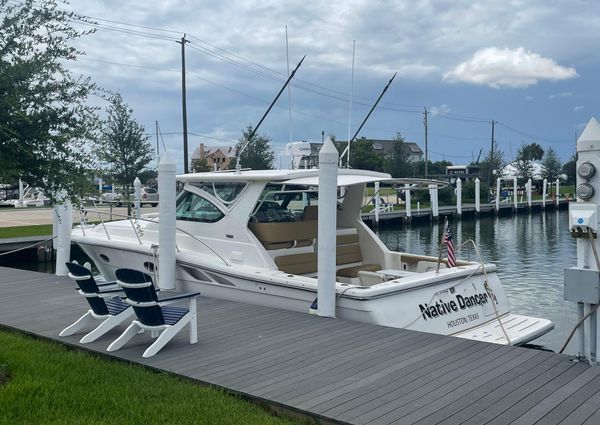 Tiara Yachts 3800 Open image